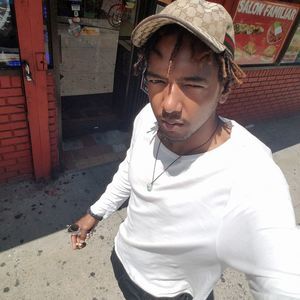 Meet your Posher, Devin